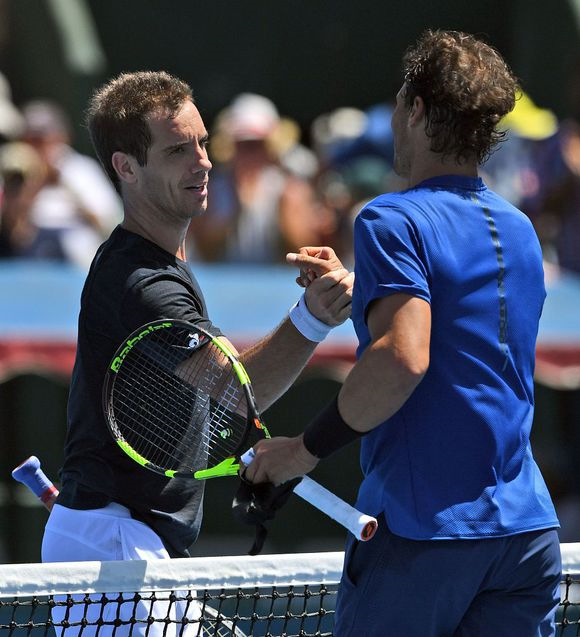 澳大利亚网球队碾压日本网球队，瓦林卡送出助攻