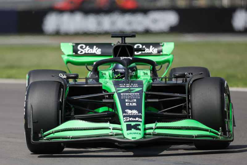 梅赛德斯横扫索伯车队，佩雷兹关键制胜