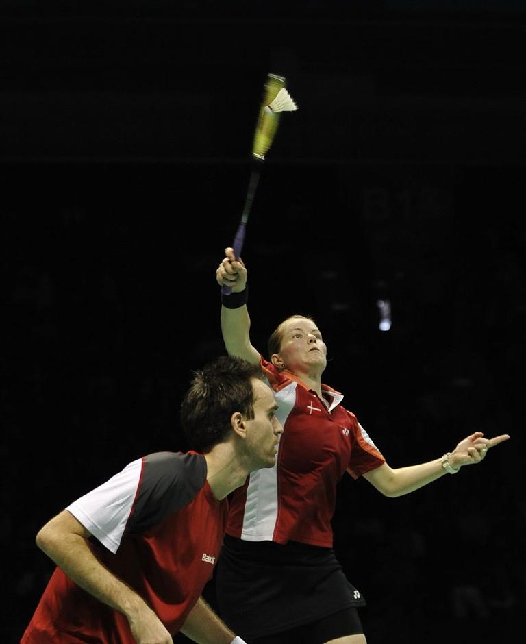 丹麦队碾压泰国队，黄鸭组合高光表现