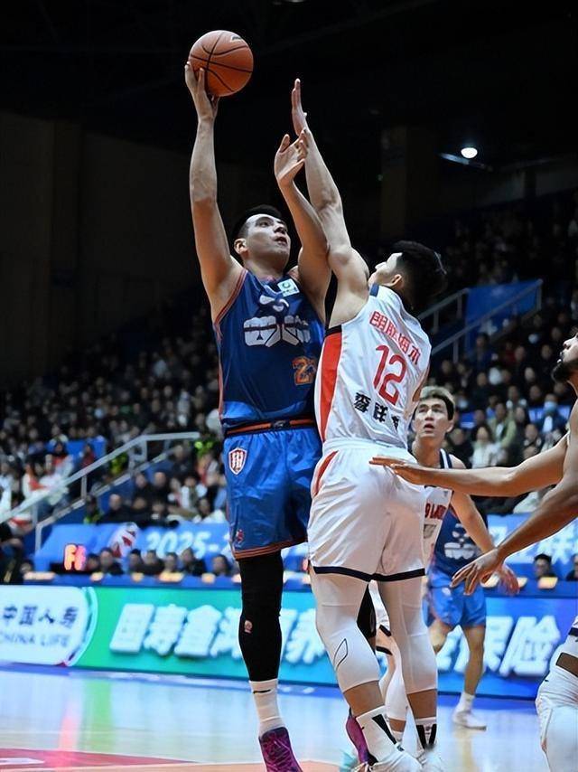 灰熊逆转火箭，郭艾伦点燃赛场