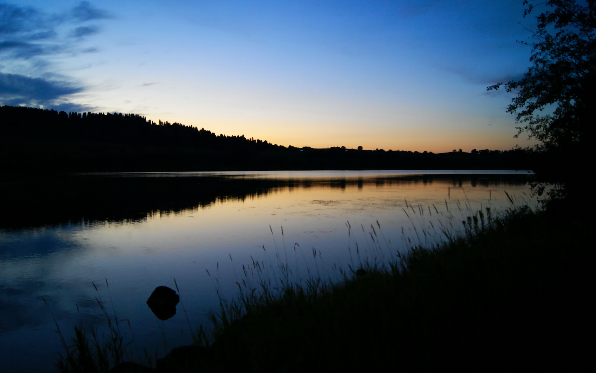 当绿茵场遇见篮球馆，英超争冠焦点战与凯尔特人击败掘金的双重启示