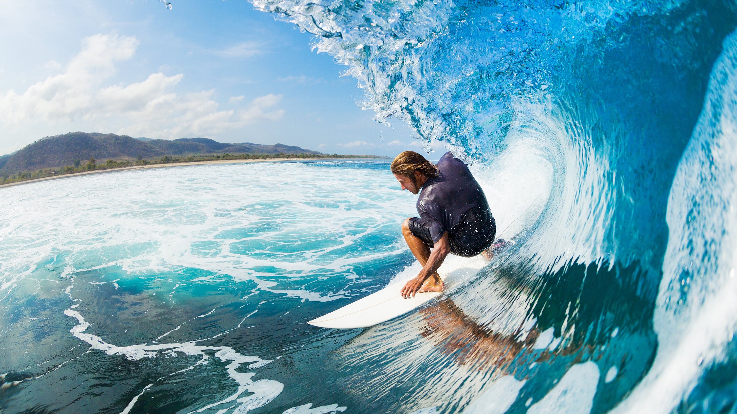 文班亚马完成里程碑，广厦队力克掘金，跨越时空的篮球传奇