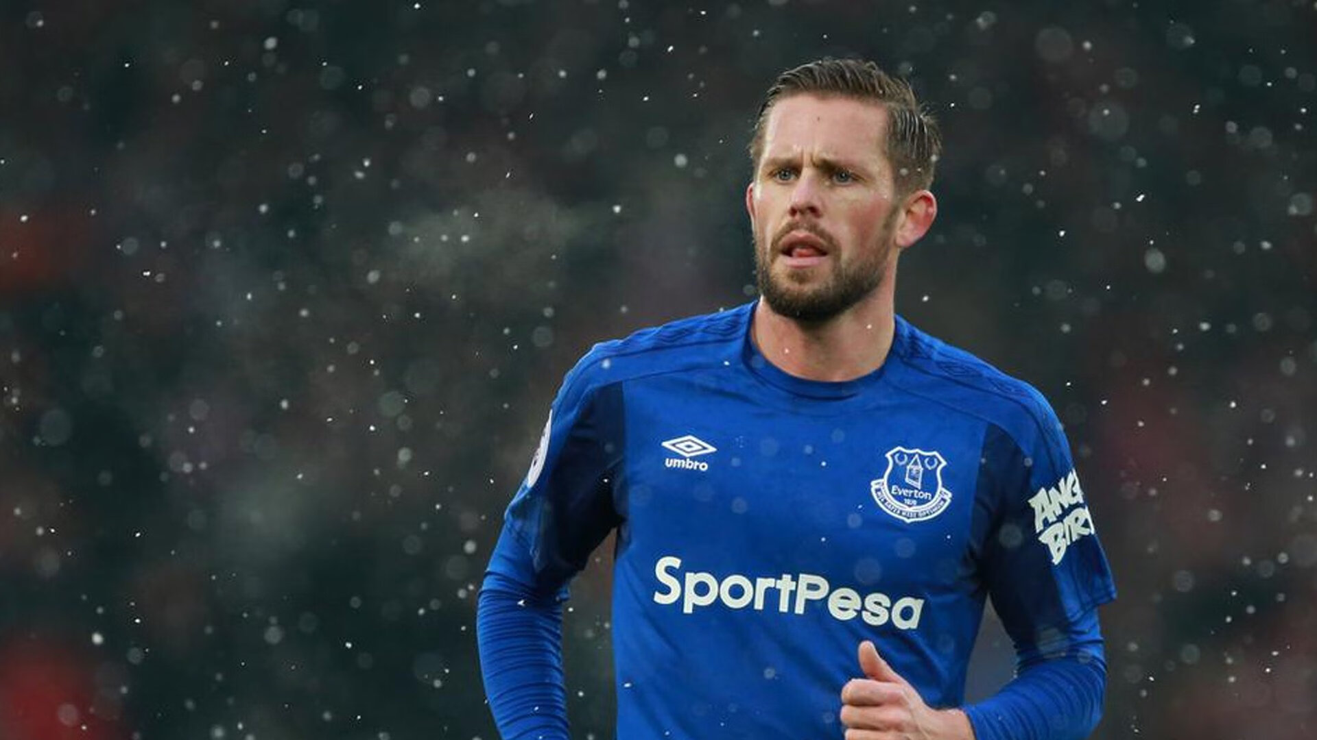 雷霆冲垮湖人,乔治关键时刻站出来