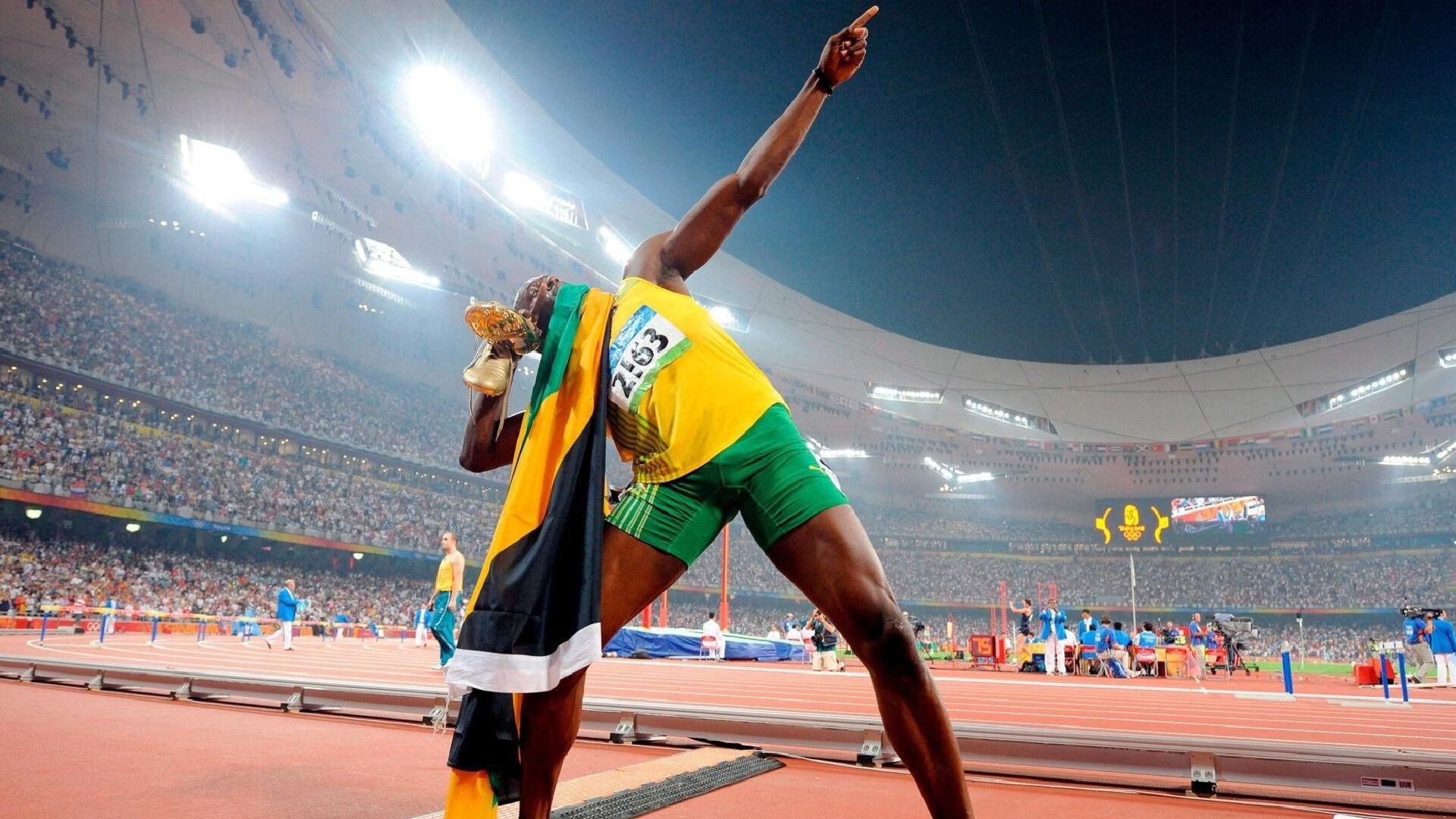 萨内一锤定音，哥伦比亚式高压战术全面压制尤文图斯